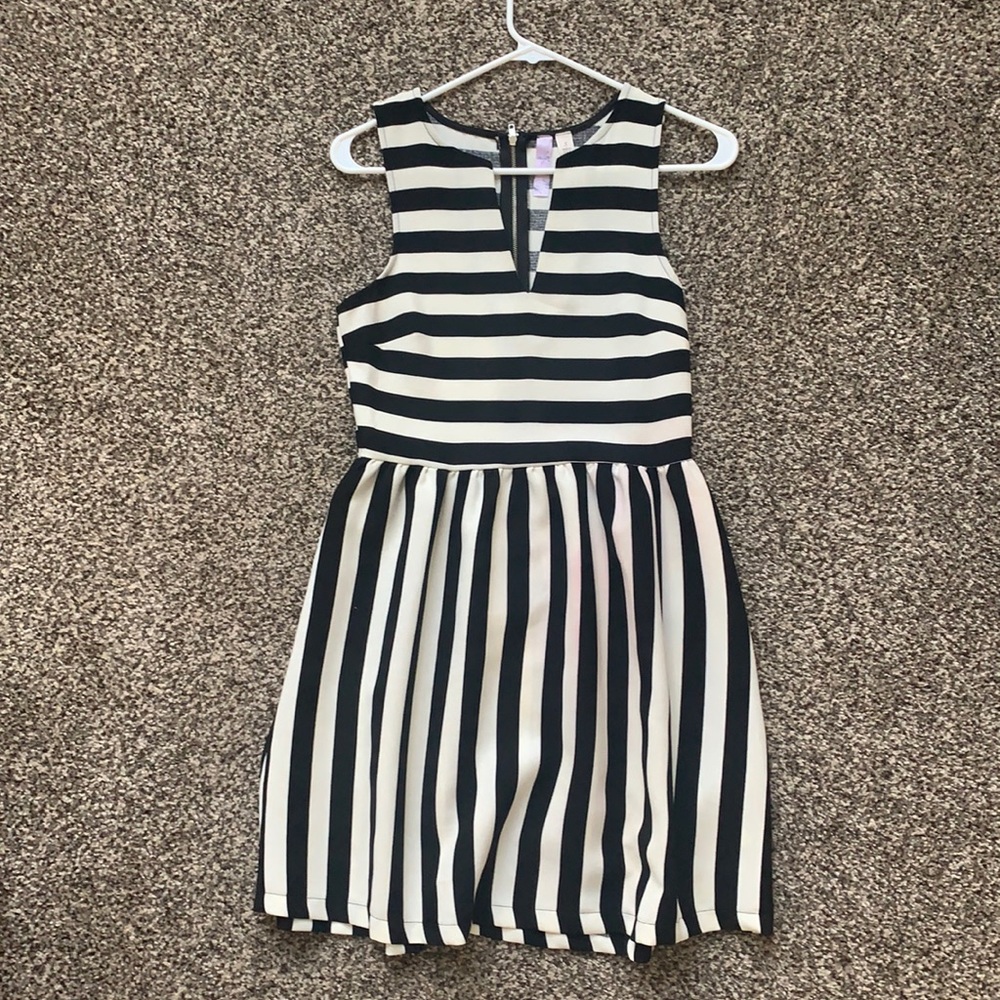 Alya Striped Dress